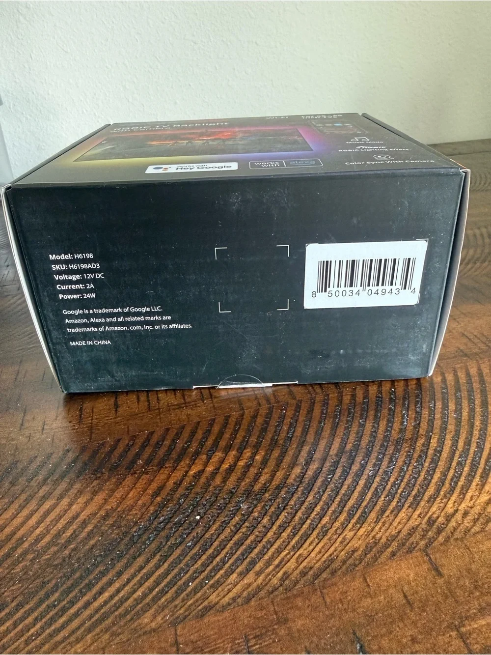 Govee RGBIC TV Backlight with Camera - Black